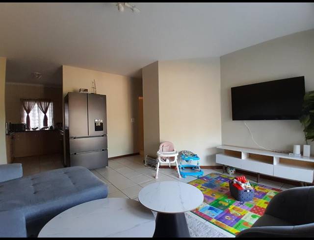 2 BEDROOM APARTMENT FOR SALE IN ELDO LAKES ESTATE